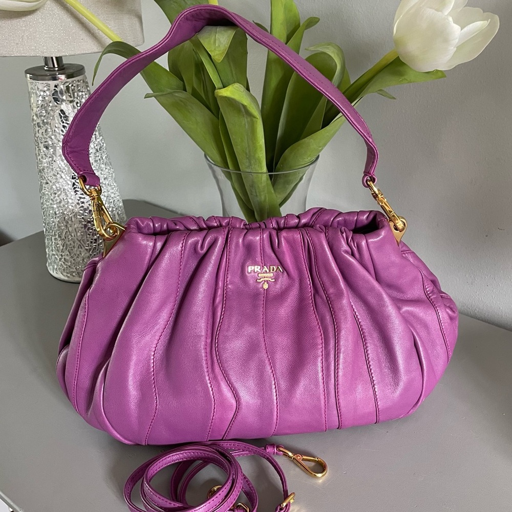 ❌SOLD❌ MINT Prada Napa Leather Stripe Clutch Crossbody Bag - Picture 2 of 15